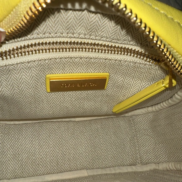 Tory Burch Kira Chevron Powder Coated Camera Bag- Size OS - Picture 9 of 16